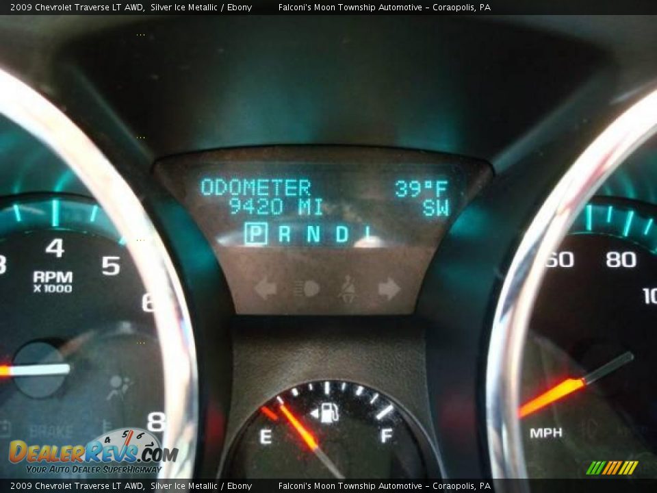 2009 Chevrolet Traverse LT AWD Silver Ice Metallic / Ebony Photo #15