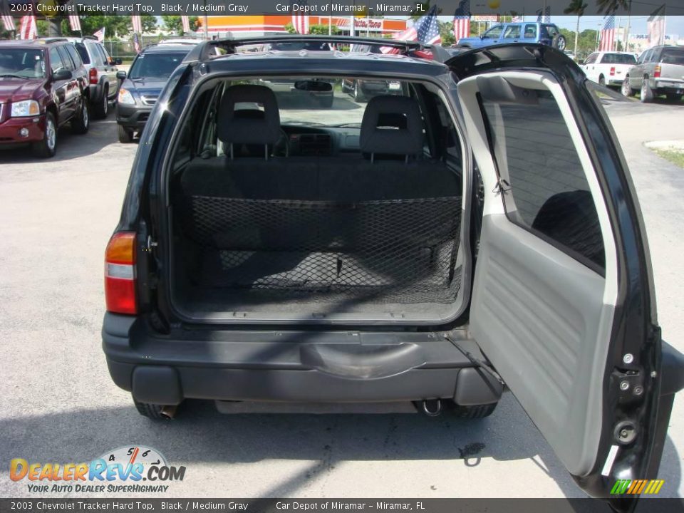 2003 Chevrolet Tracker Hard Top Black / Medium Gray Photo #5