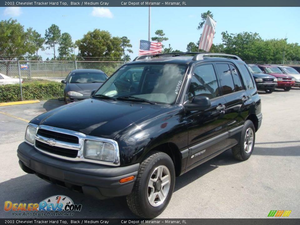 2003 Chevrolet Tracker Hard Top Black / Medium Gray Photo #8