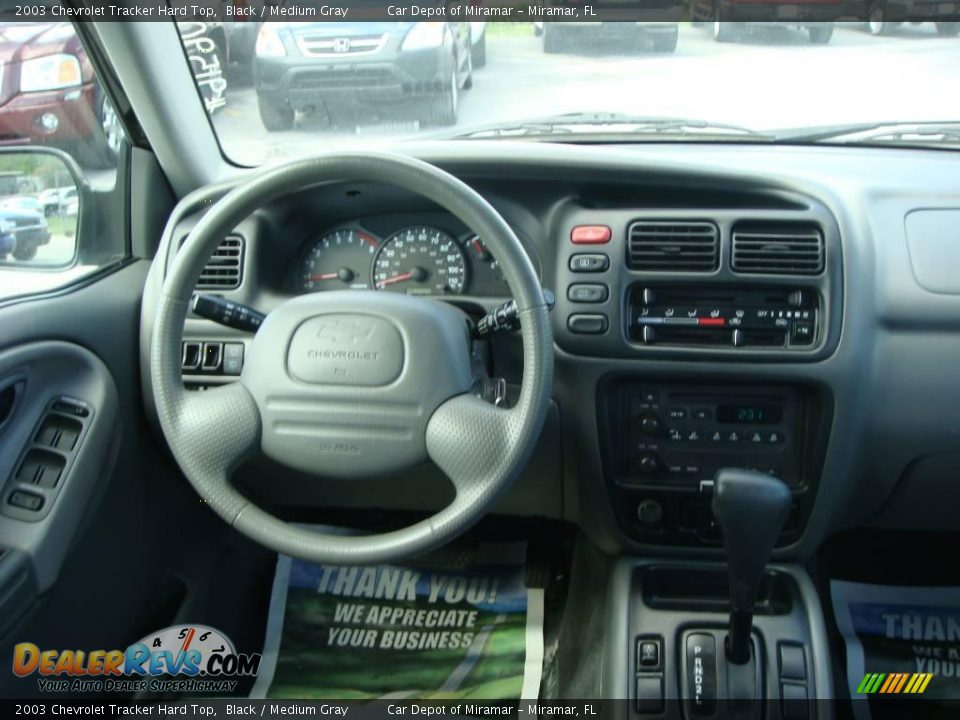 2003 Chevrolet Tracker Hard Top Black / Medium Gray Photo #13