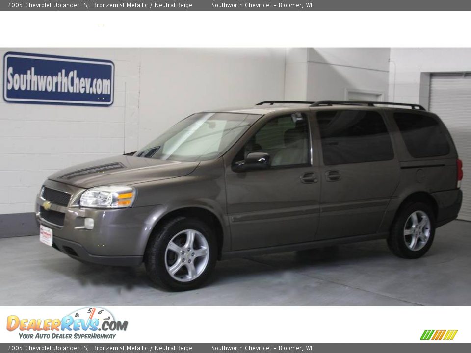 2005 Chevrolet Uplander LS Bronzemist Metallic / Neutral Beige Photo #1
