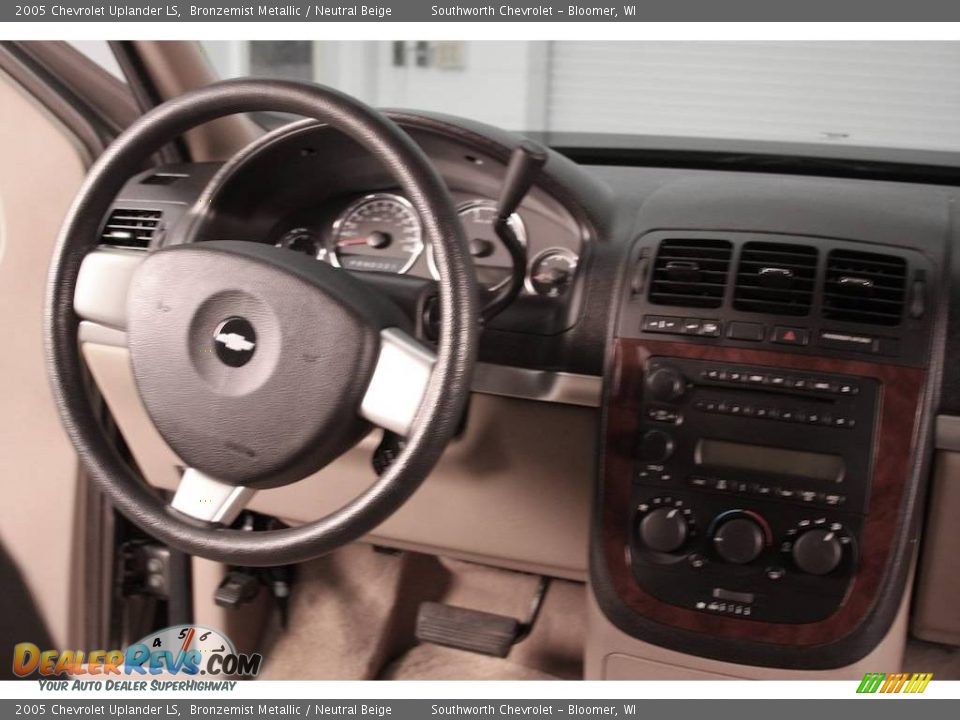 2005 Chevrolet Uplander LS Bronzemist Metallic / Neutral Beige Photo #6