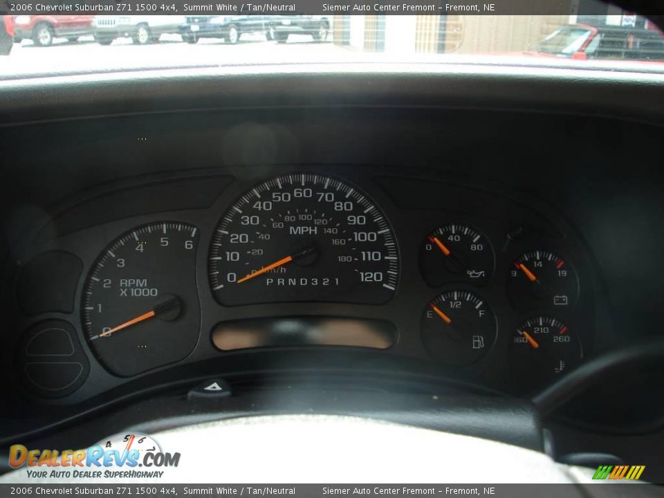 2006 Chevrolet Suburban Z71 1500 4x4 Summit White / Tan/Neutral Photo #12