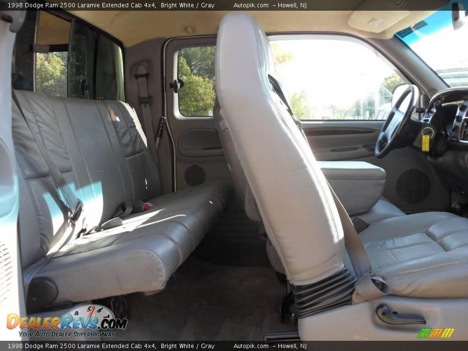 1998 Dodge Ram 2500 Laramie Extended Cab 4x4 Bright White / Gray Photo #11