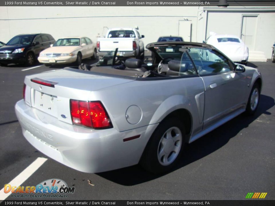 1999 Ford Mustang V6 Convertible Silver Metallic / Dark Charcoal Photo #7