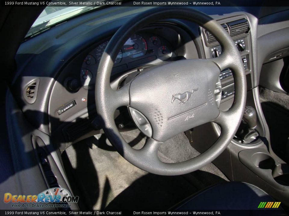 1999 Ford Mustang V6 Convertible Silver Metallic / Dark Charcoal Photo #11