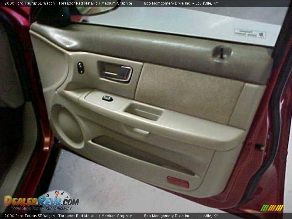 2000 Ford Taurus SE Wagon Toreador Red Metallic / Medium Graphite Photo #5