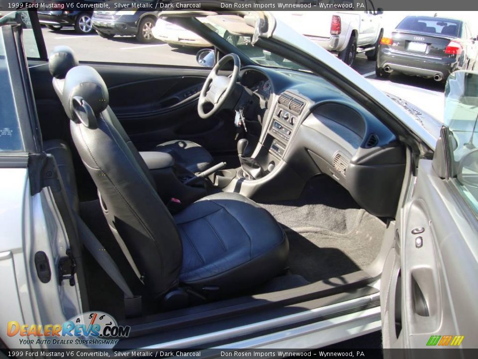 1999 Ford Mustang V6 Convertible Silver Metallic / Dark Charcoal Photo #19