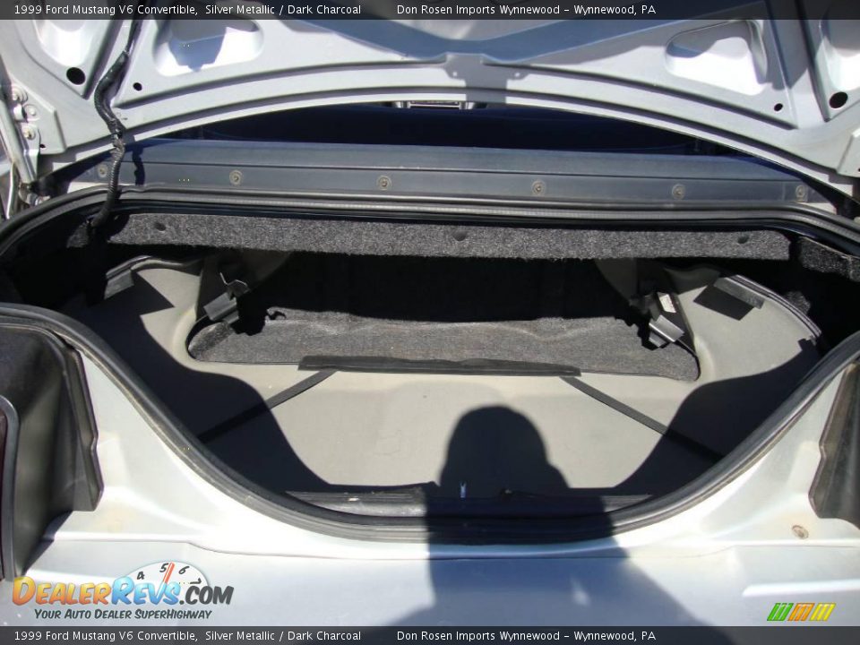 1999 Ford Mustang V6 Convertible Silver Metallic / Dark Charcoal Photo #20
