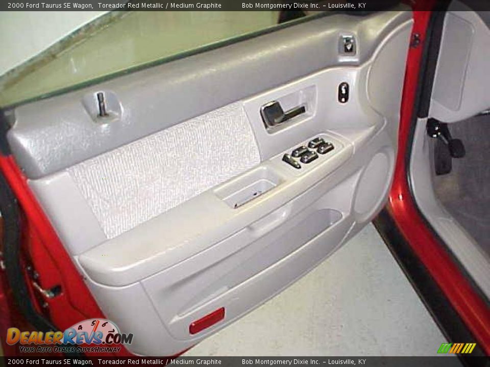2000 Ford Taurus SE Wagon Toreador Red Metallic / Medium Graphite Photo #14