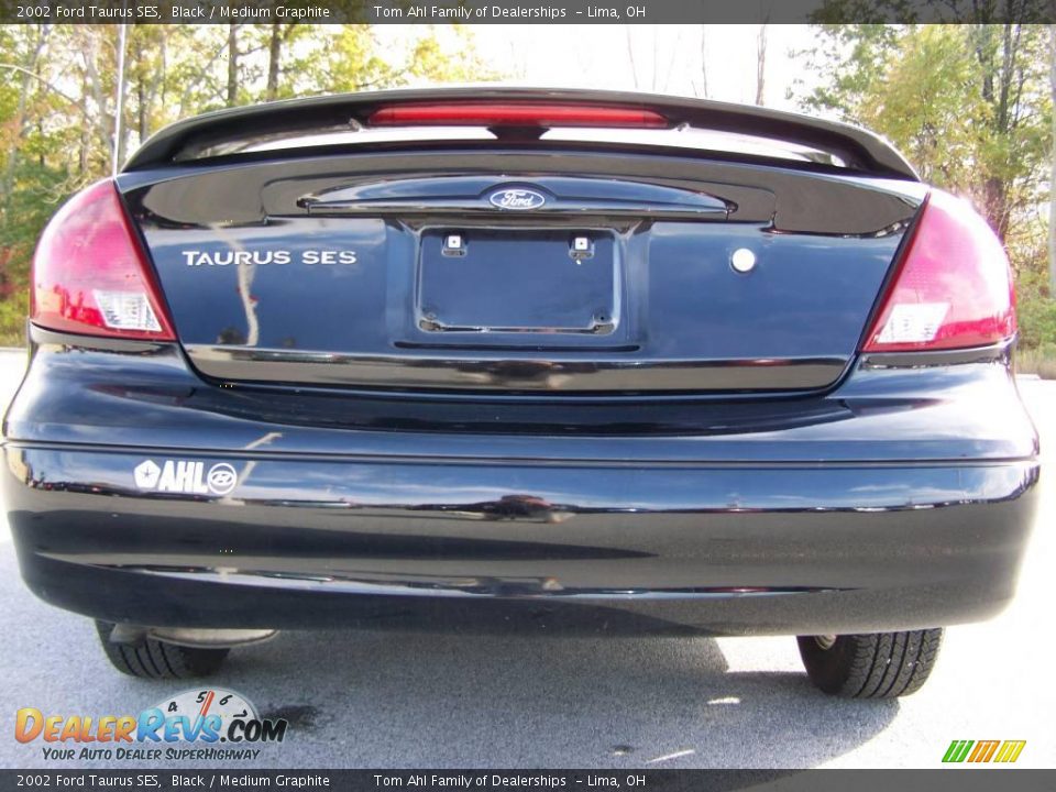 2002 Ford Taurus SES Black / Medium Graphite Photo #6