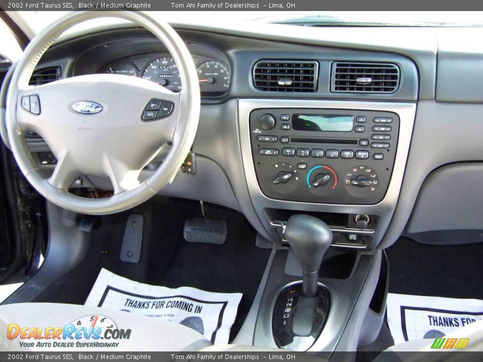 2002 Ford Taurus SES Black / Medium Graphite Photo #13