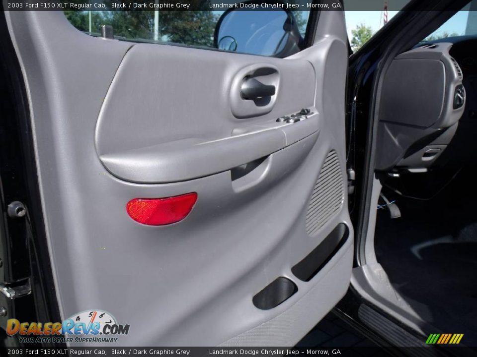 2003 Ford F150 XLT Regular Cab Black / Dark Graphite Grey Photo #12