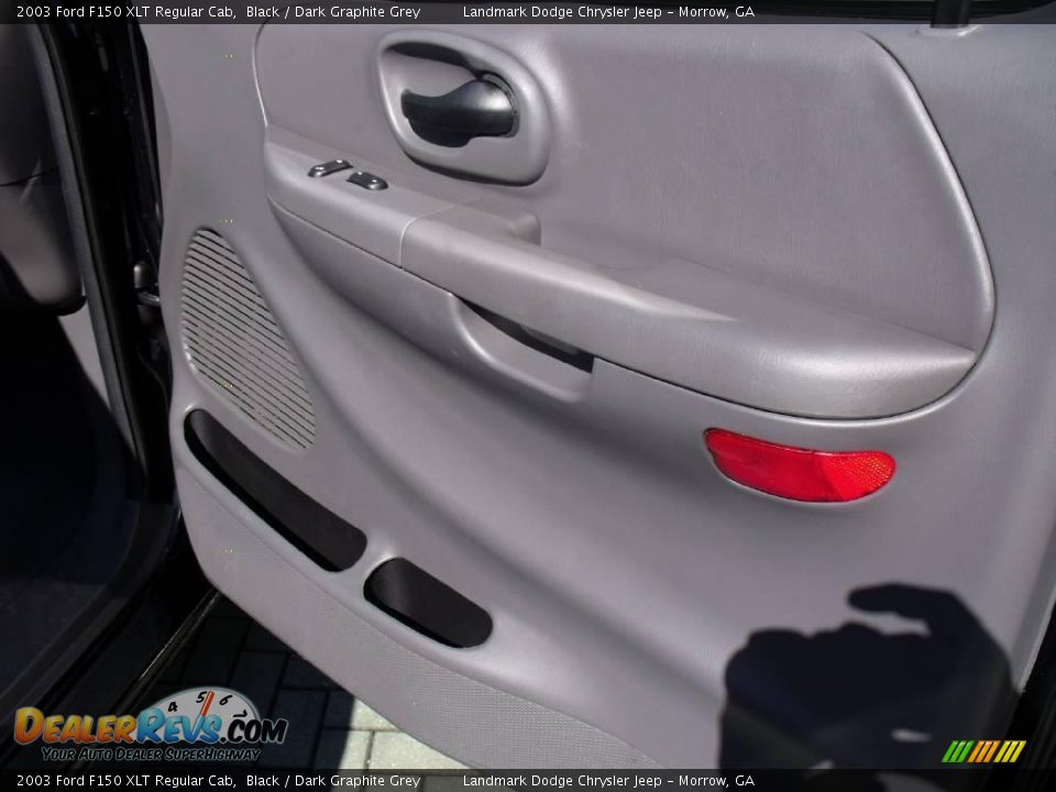 2003 Ford F150 XLT Regular Cab Black / Dark Graphite Grey Photo #16