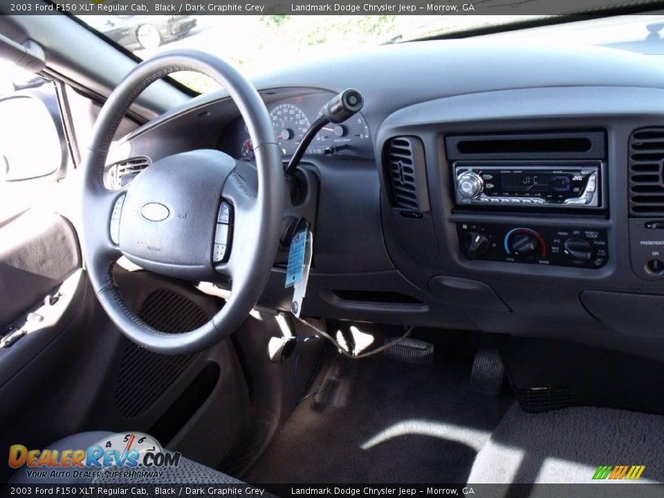 2003 Ford F150 XLT Regular Cab Black / Dark Graphite Grey Photo #18