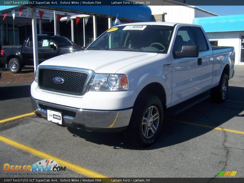 2007 Ford F150 XLT SuperCab 4x4 Oxford White / Medium Flint Photo #2