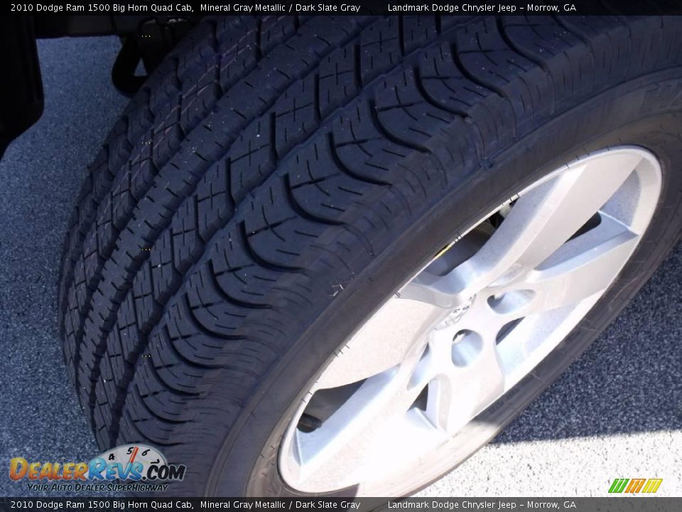 2010 Dodge Ram 1500 Big Horn Quad Cab Mineral Gray Metallic / Dark Slate Gray Photo #14