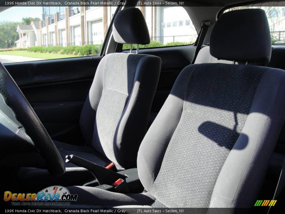1996 Honda Civic DX Hatchback Granada Black Pearl Metallic / Gray Photo #11