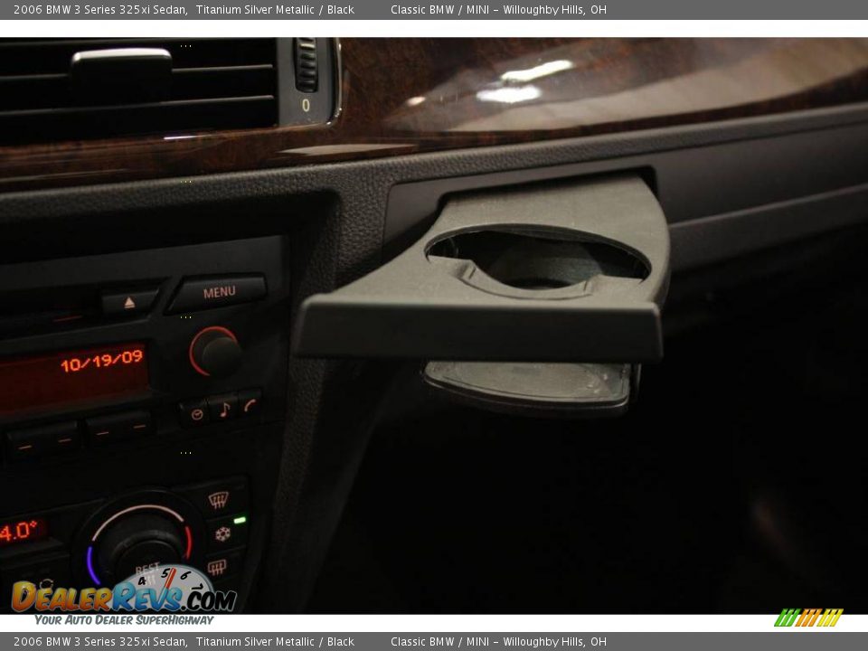 2006 BMW 3 Series 325xi Sedan Titanium Silver Metallic / Black Photo #16