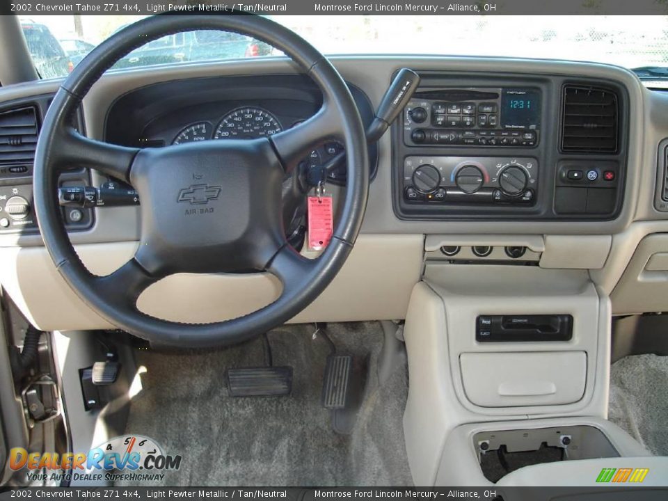 2002 Chevrolet Tahoe Z71 4x4 Light Pewter Metallic / Tan/Neutral Photo #20