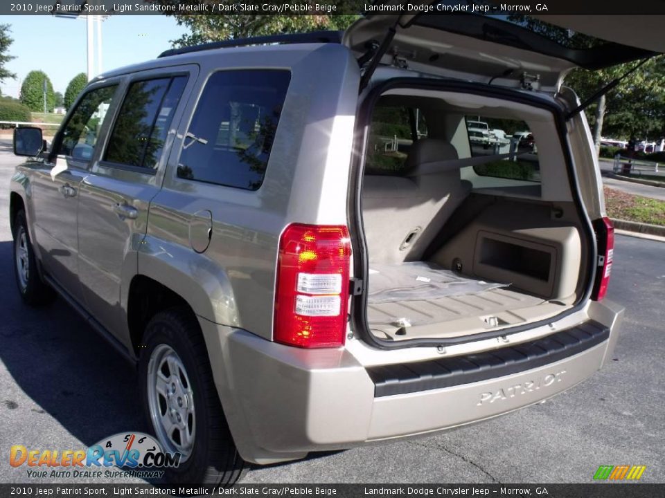 2010 Jeep Patriot Sport Light Sandstone Metallic / Dark Slate Gray/Pebble Beige Photo #8