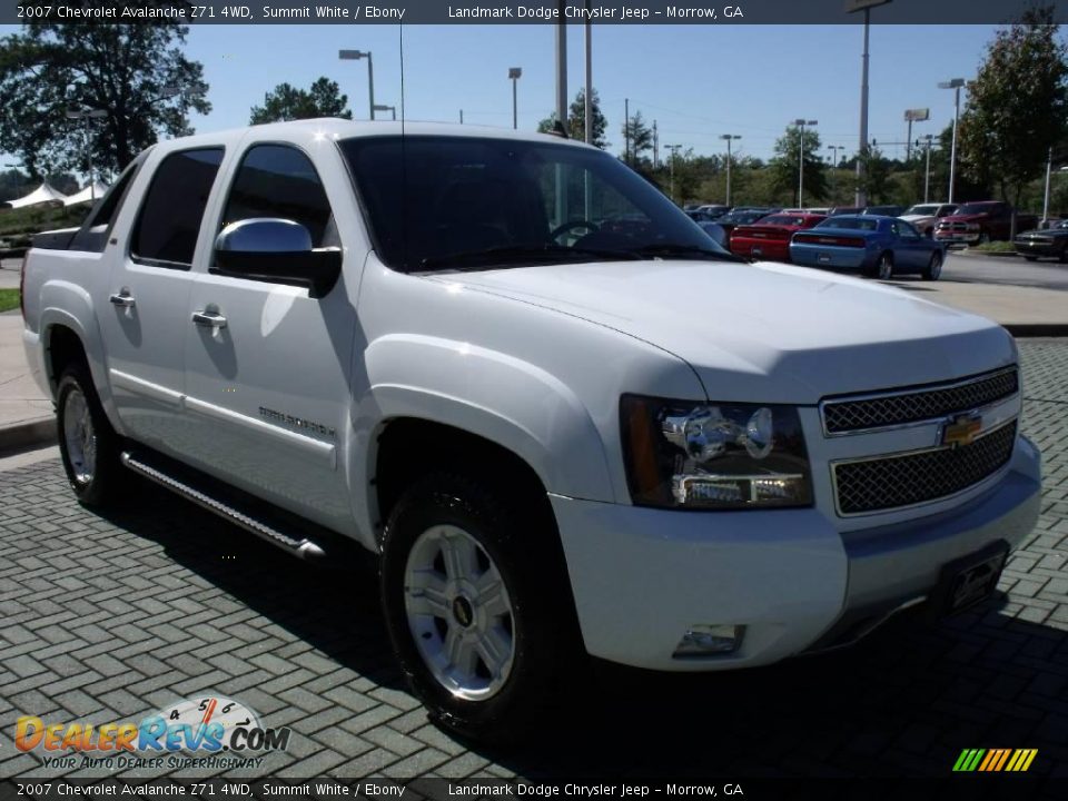 2007 Chevrolet Avalanche Z71 4WD Summit White / Ebony Photo #7