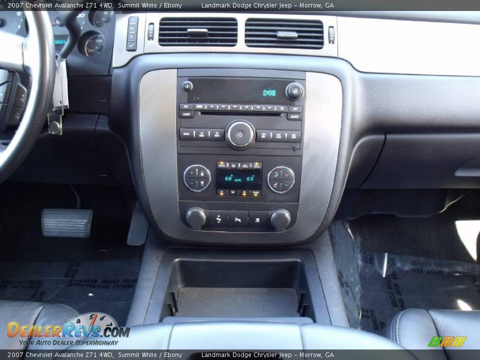 2007 Chevrolet Avalanche Z71 4WD Summit White / Ebony Photo #20