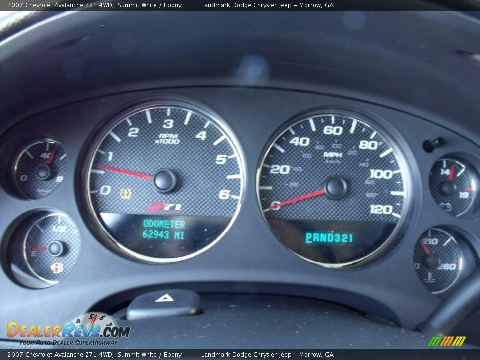 2007 Chevrolet Avalanche Z71 4WD Summit White / Ebony Photo #23