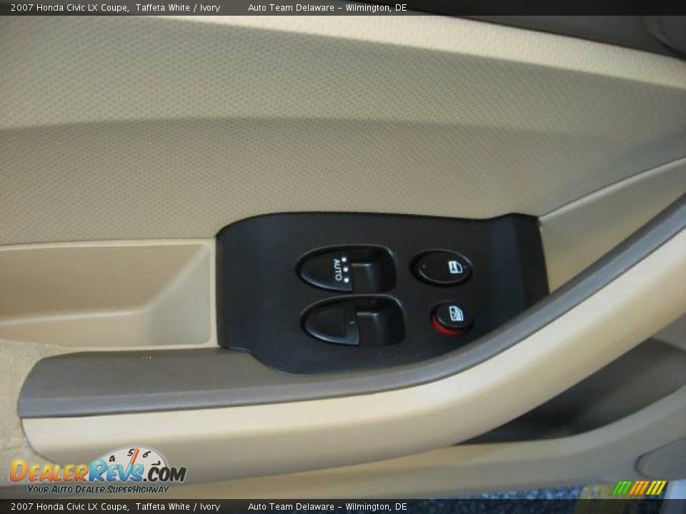 2007 Honda Civic LX Coupe Taffeta White / Ivory Photo #13