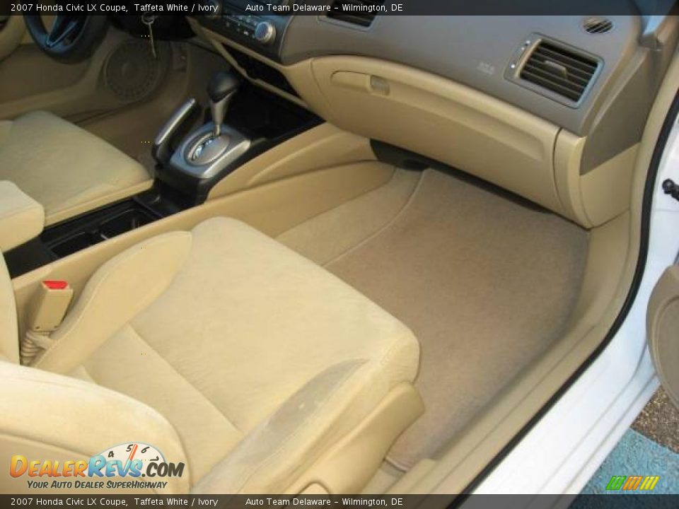 2007 Honda Civic LX Coupe Taffeta White / Ivory Photo #29