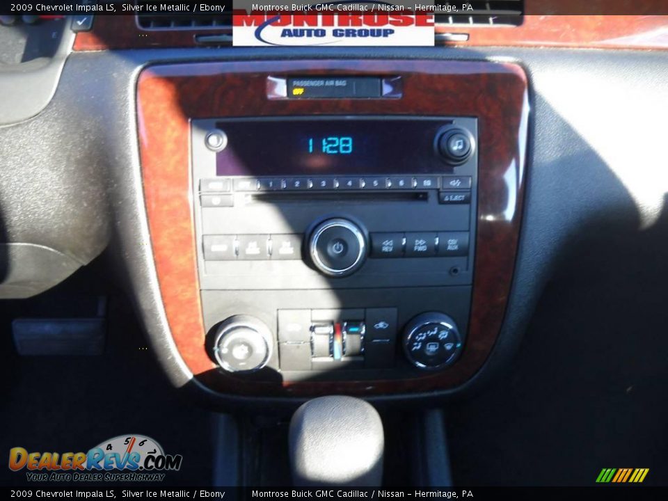 2009 Chevrolet Impala LS Silver Ice Metallic / Ebony Photo #26