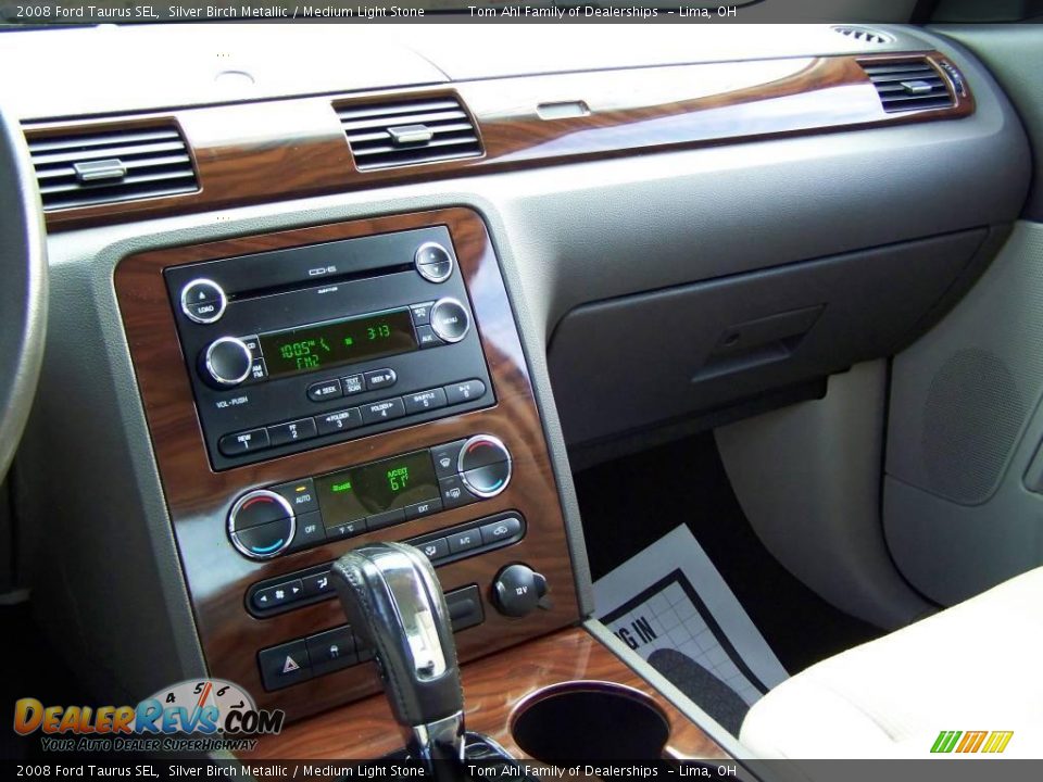 2008 Ford Taurus SEL Silver Birch Metallic / Medium Light Stone Photo #17