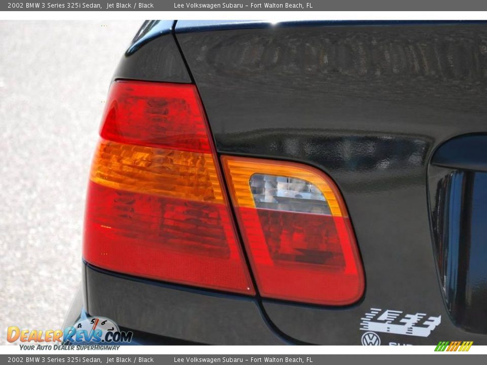 2002 BMW 3 Series 325i Sedan Jet Black / Black Photo #10
