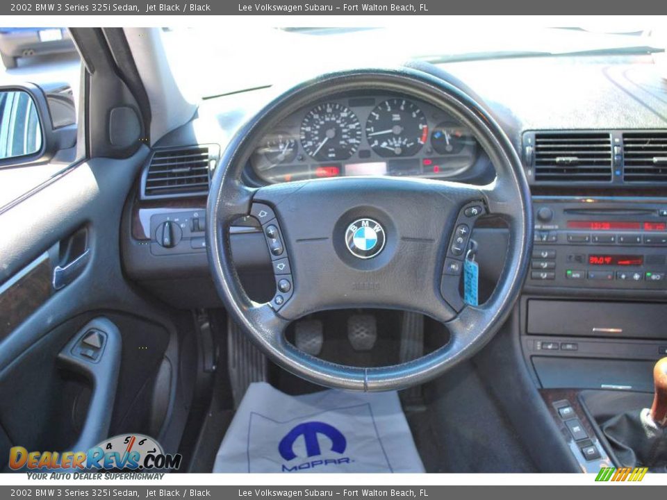 2002 BMW 3 Series 325i Sedan Jet Black / Black Photo #18