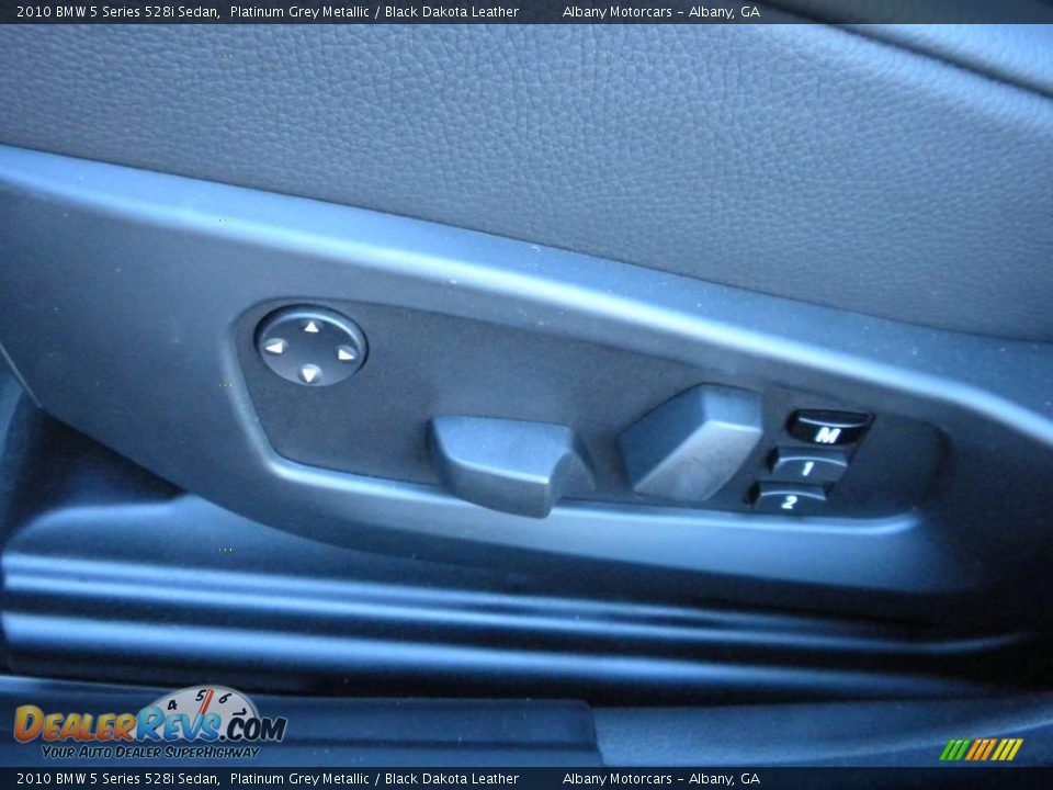 2010 BMW 5 Series 528i Sedan Platinum Grey Metallic / Black Dakota Leather Photo #10