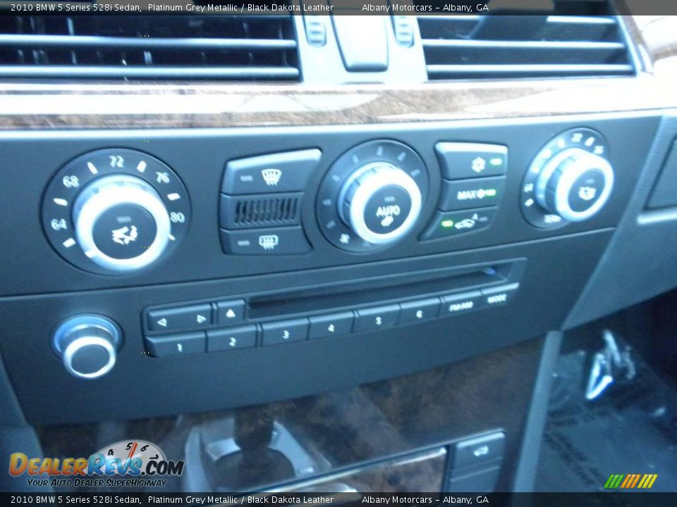 2010 BMW 5 Series 528i Sedan Platinum Grey Metallic / Black Dakota Leather Photo #17