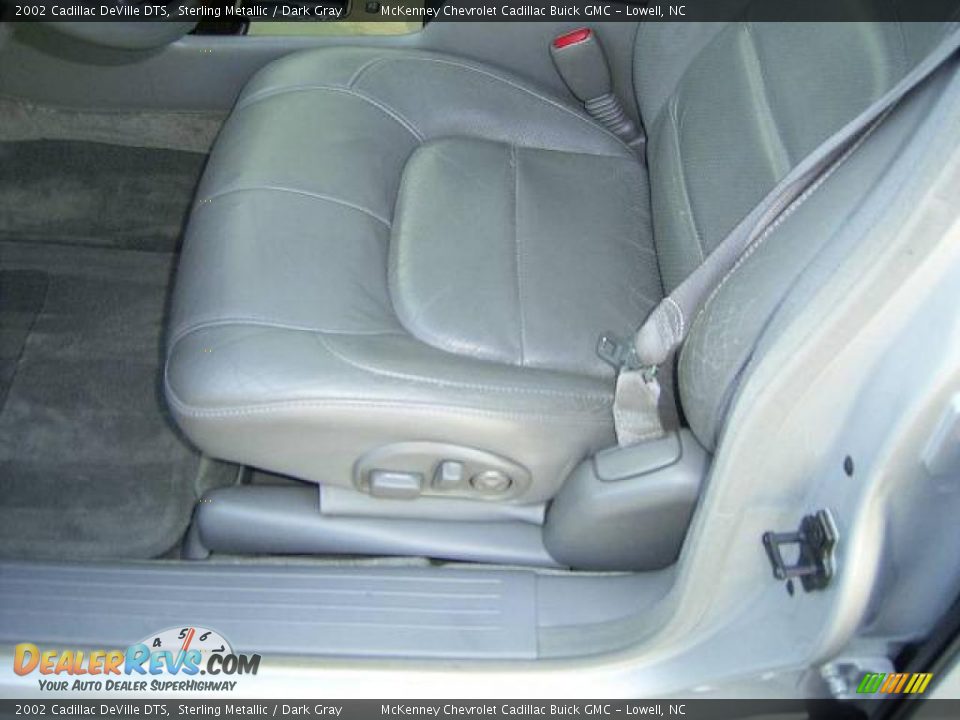 2002 Cadillac DeVille DTS Sterling Metallic / Dark Gray Photo #8