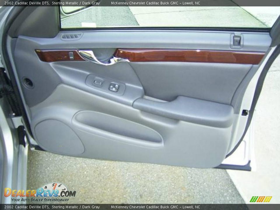 2002 Cadillac DeVille DTS Sterling Metallic / Dark Gray Photo #16