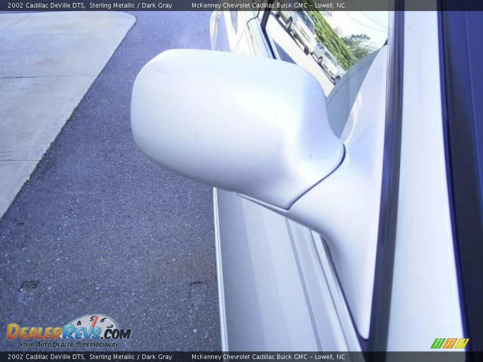 2002 Cadillac DeVille DTS Sterling Metallic / Dark Gray Photo #18