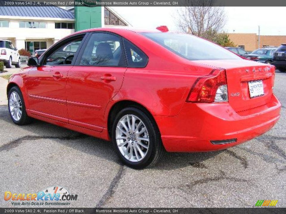 2009 Volvo S40 2.4i Passion Red / Off Black Photo #3