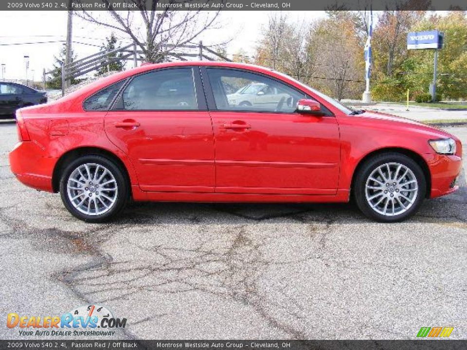 2009 Volvo S40 2.4i Passion Red / Off Black Photo #6