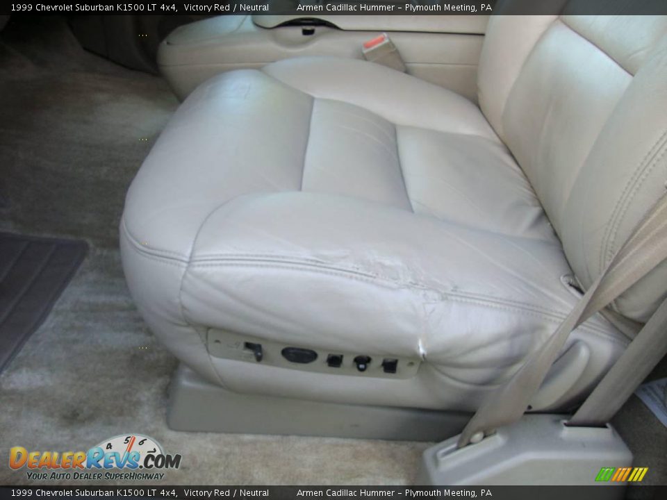 1999 Chevrolet Suburban K1500 LT 4x4 Victory Red / Neutral Photo #15