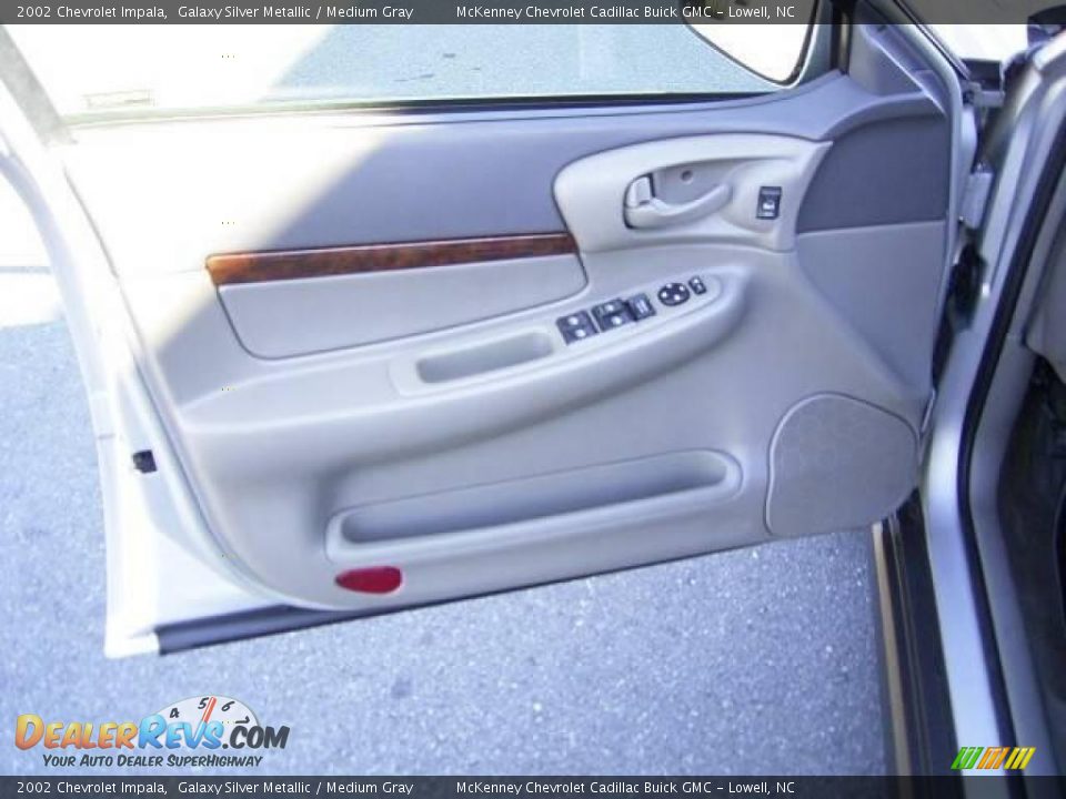2002 Chevrolet Impala Galaxy Silver Metallic / Medium Gray Photo #7
