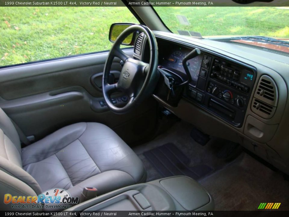 1999 Chevrolet Suburban K1500 LT 4x4 Victory Red / Neutral Photo #18