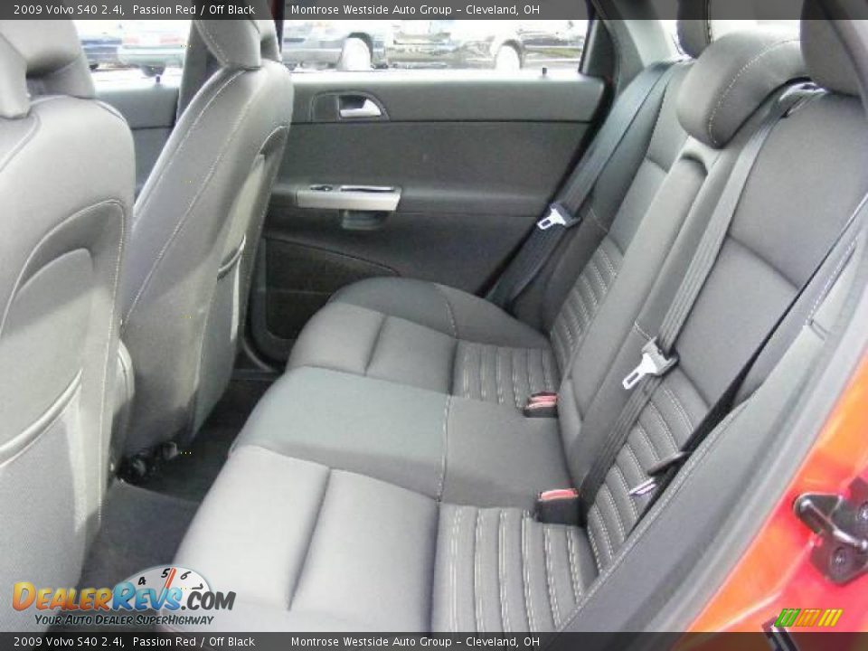 2009 Volvo S40 2.4i Passion Red / Off Black Photo #11