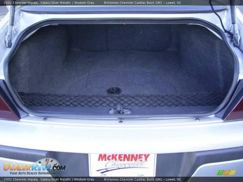 2002 Chevrolet Impala Galaxy Silver Metallic / Medium Gray Photo #12