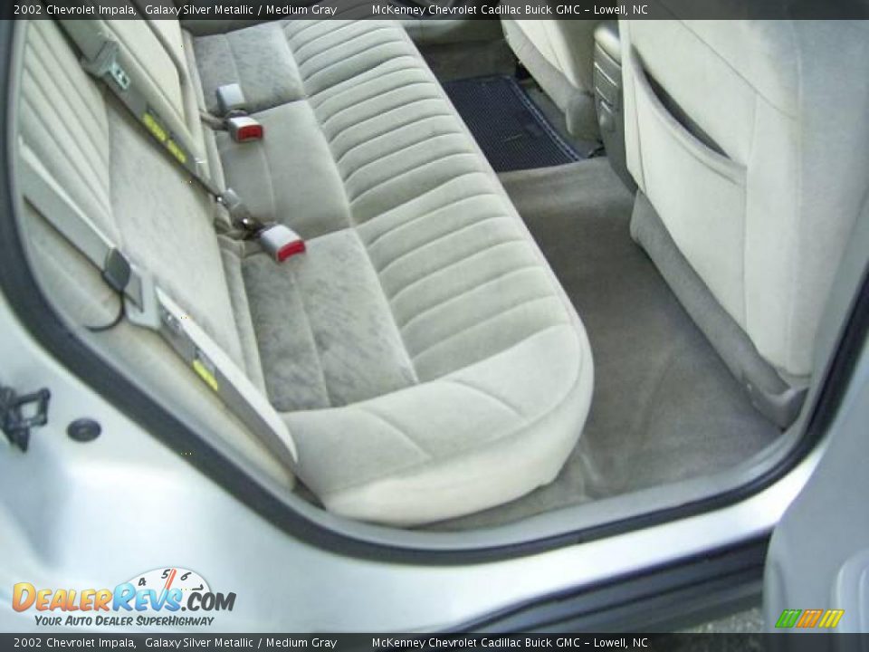 2002 Chevrolet Impala Galaxy Silver Metallic / Medium Gray Photo #13