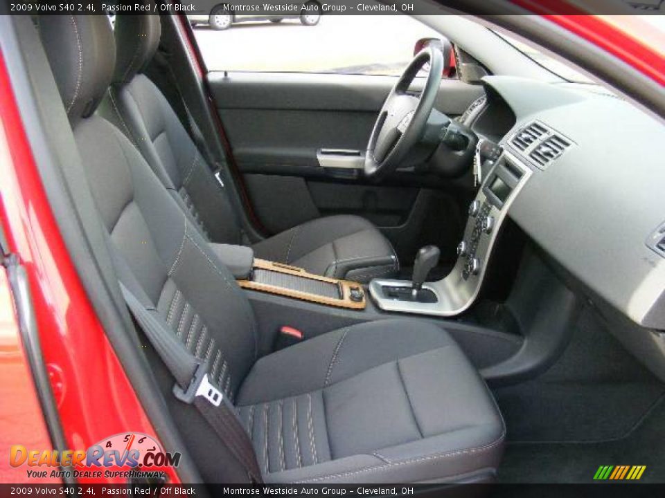 2009 Volvo S40 2.4i Passion Red / Off Black Photo #13