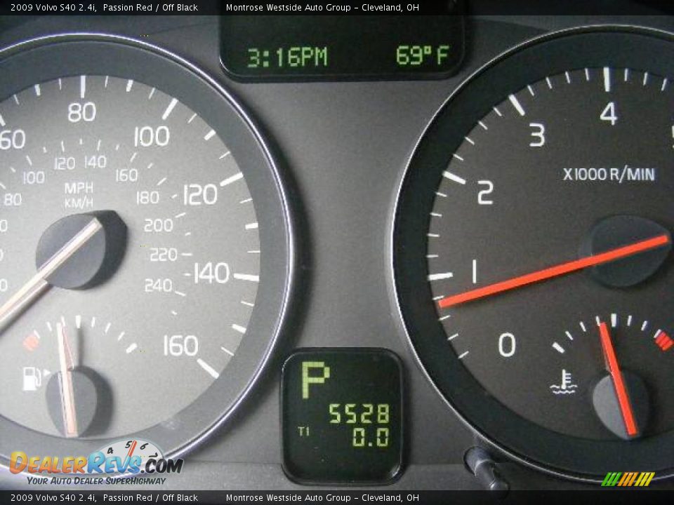 2009 Volvo S40 2.4i Passion Red / Off Black Photo #18
