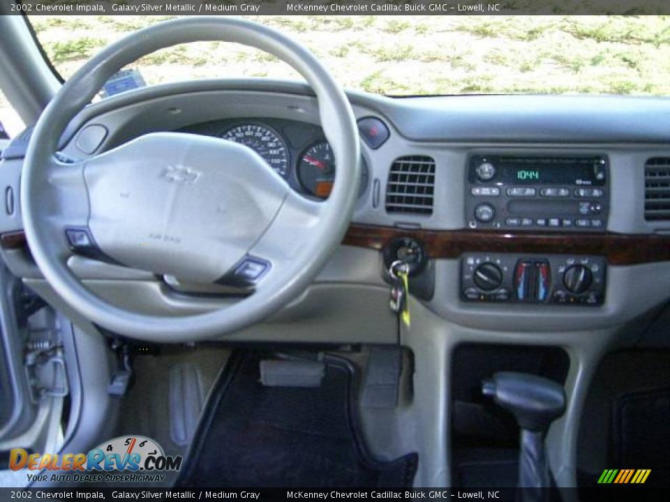 2002 Chevrolet Impala Galaxy Silver Metallic / Medium Gray Photo #21